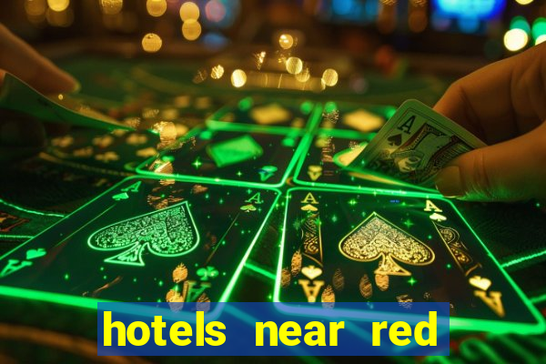 hotels near red hawk casino